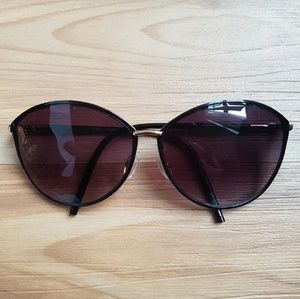 Steve Madden Metal Rimmed Sunglasses